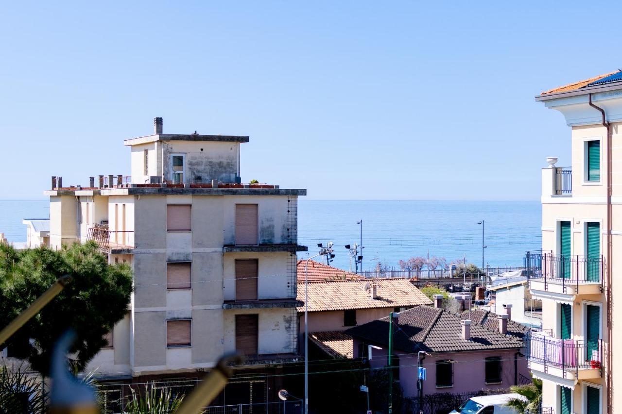 Victoria Apartment Bordighera Exterior photo